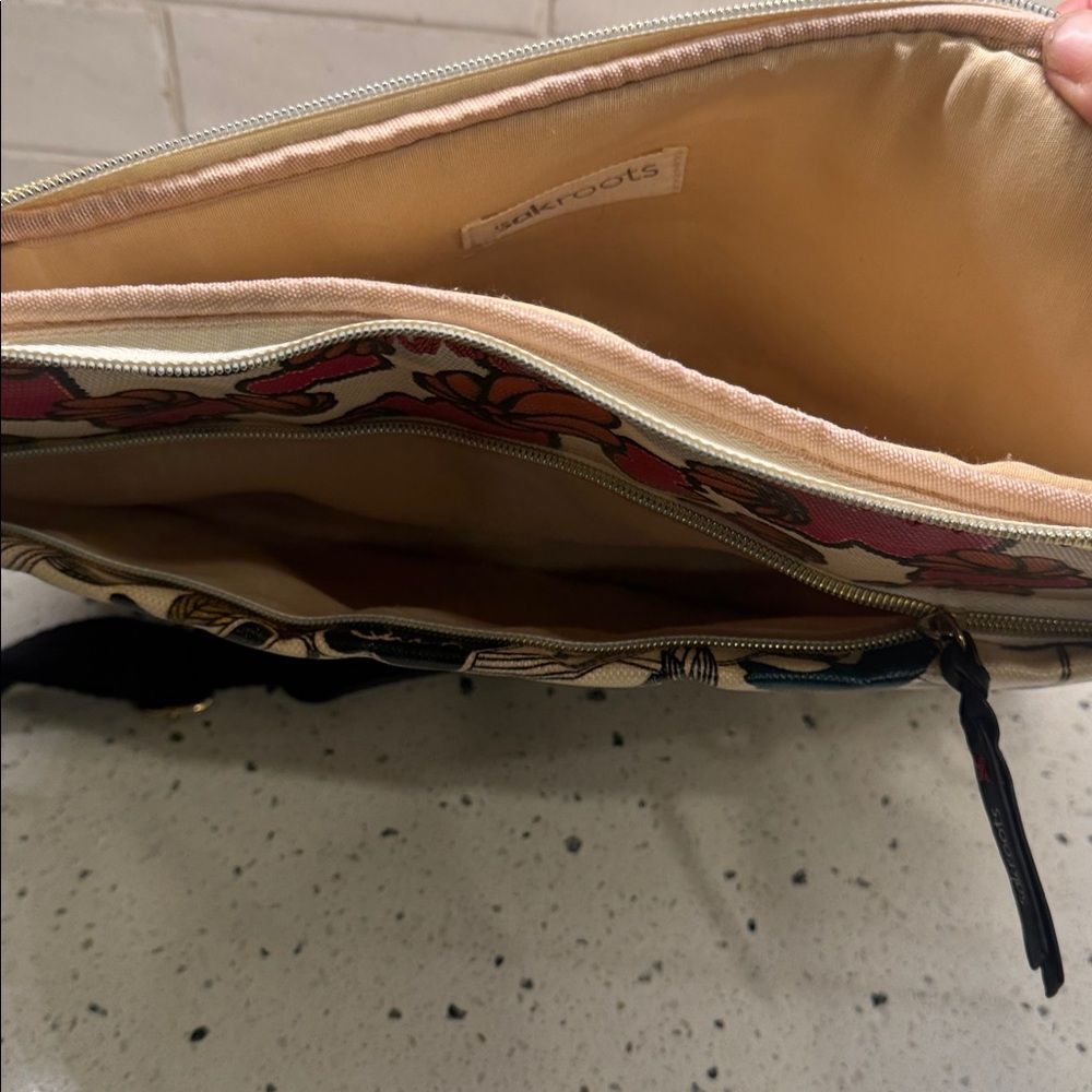 Sakroots Boho Chic Botanical Floral Laptop Case Crossbody Coated Canvas Bag EUC - Picture 5 of 12